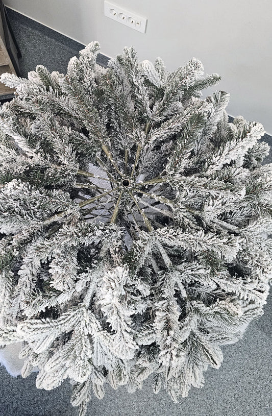 Brad artificial Christmas Deluxe by , Global nins, mix 2D+3D, 250cm