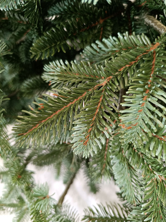 Brad artificial Christmas Deluxe by , Canada argintiu, 3D,180cm