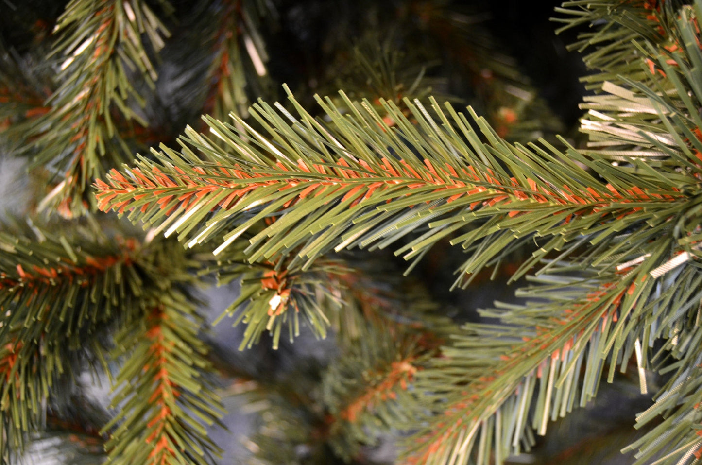 Brad artificial Christmas Deluxe by , Royal, 240cm