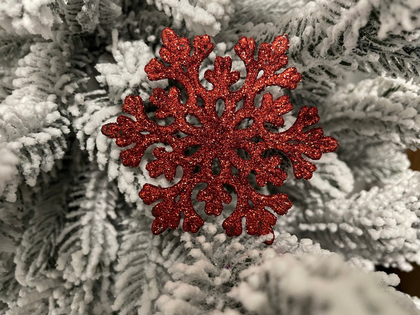 Decoratiune brad fulg de zapada, set 8 bucati, 8cm, rosu