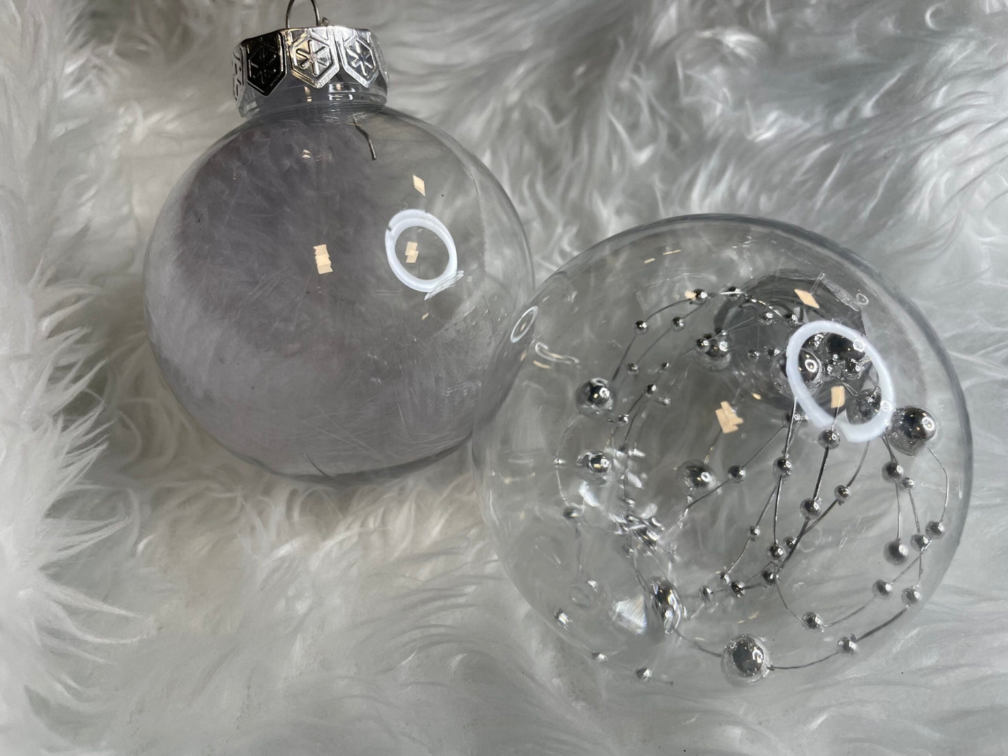 Set globuri de Craciun Inedit, 30 bucati, 7cm, transparente si argintiu