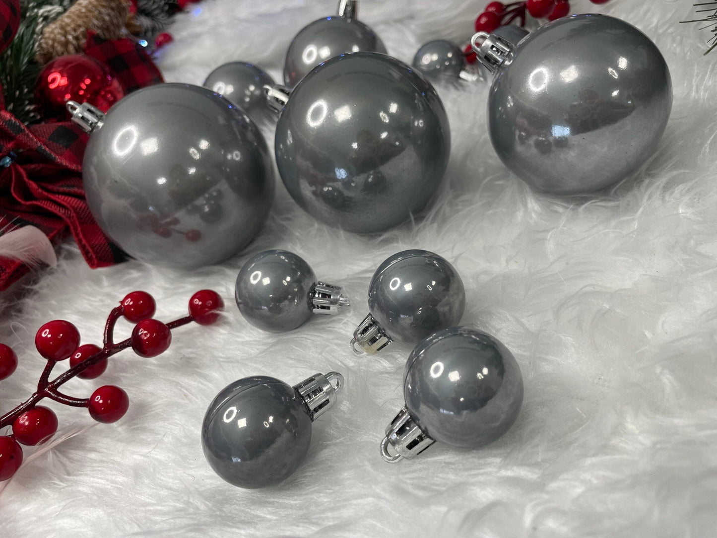 Set globuri de Craciun, 37 bucati, 3-8cm, argintiu
