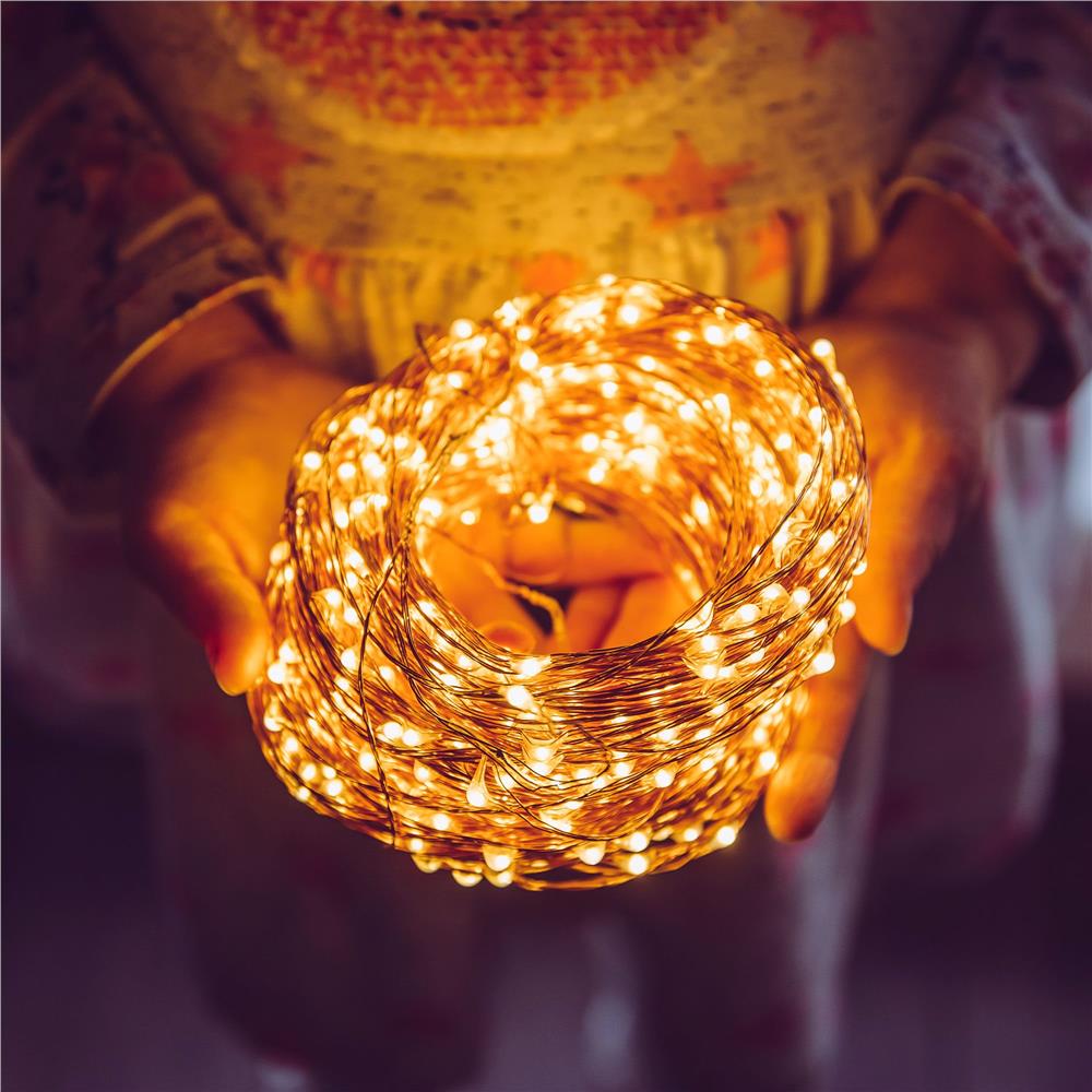 Instalatie lumina decorativa cu 100 LED-uri, 10m, alimentare baterii, telecomanda, iluminare galbena