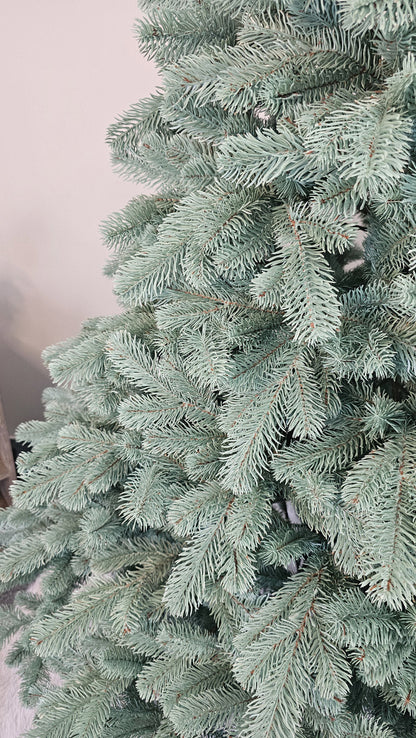 Brad artificial Christmas Deluxe by , Kovalivska argintiu, 3D, 210cm