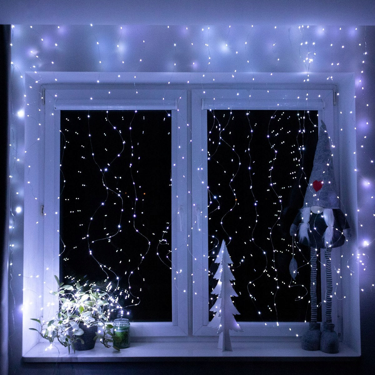 Ghirlanda luminoasa tip perdea 400 LED-uri, 3m, pentru interior/exterior, iluminare alba