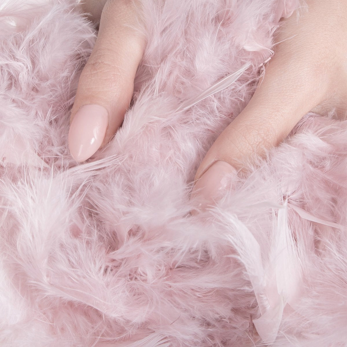 Ghirlanda pentru decor sau bradul de Craciun, model puf si pene, roz, 300cm