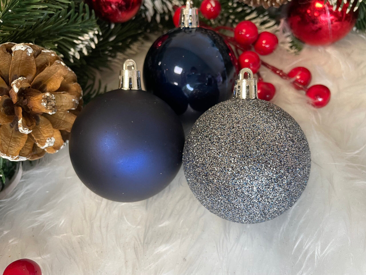 Set globuri de Craciun, 30 bucati, 3 modele, 4/5/6cm, albastru deschis