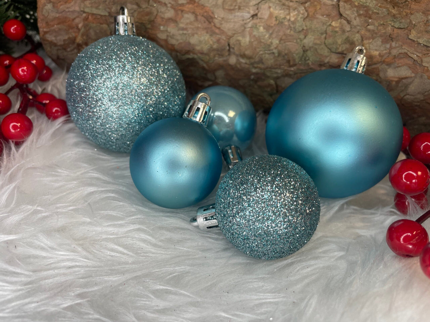 Set globuri de Craciun, 30 bucati, 3 modele, 4/5/6cm, albastru deschis