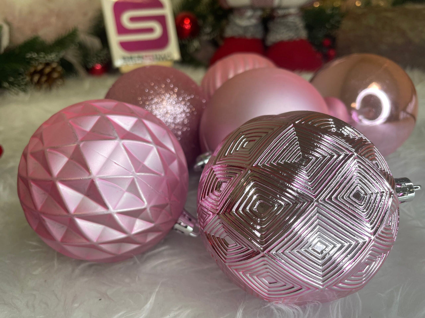Set globuri de Craciun, 30 bucati, 6 modele, 8cm, roz