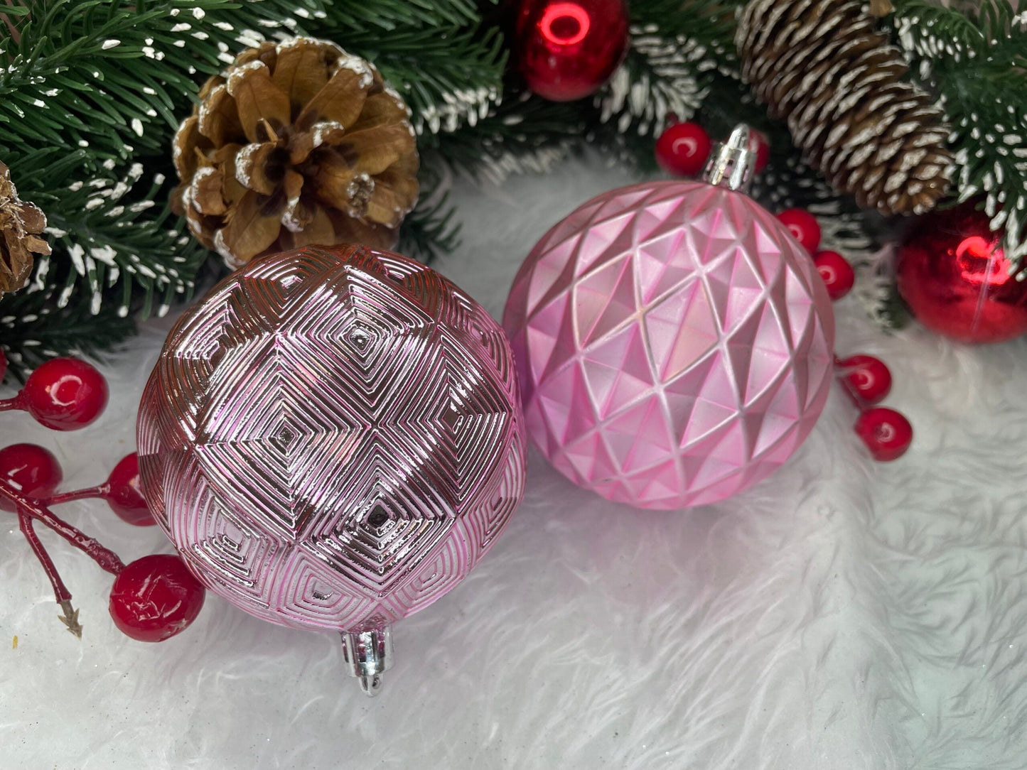 Set globuri de Craciun, 30 bucati, 6 modele, 8cm, roz