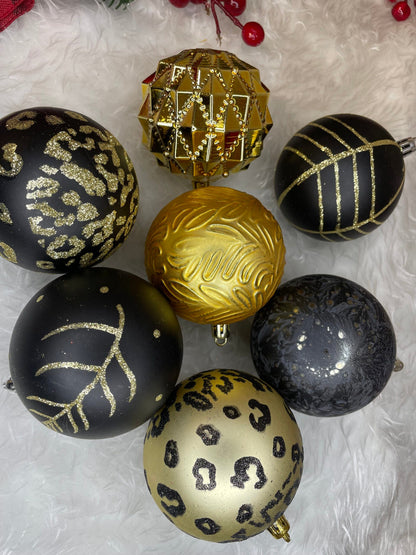 Set globuri de Craciun, 16 bucati, 8cm, 6 modele, negru auriu