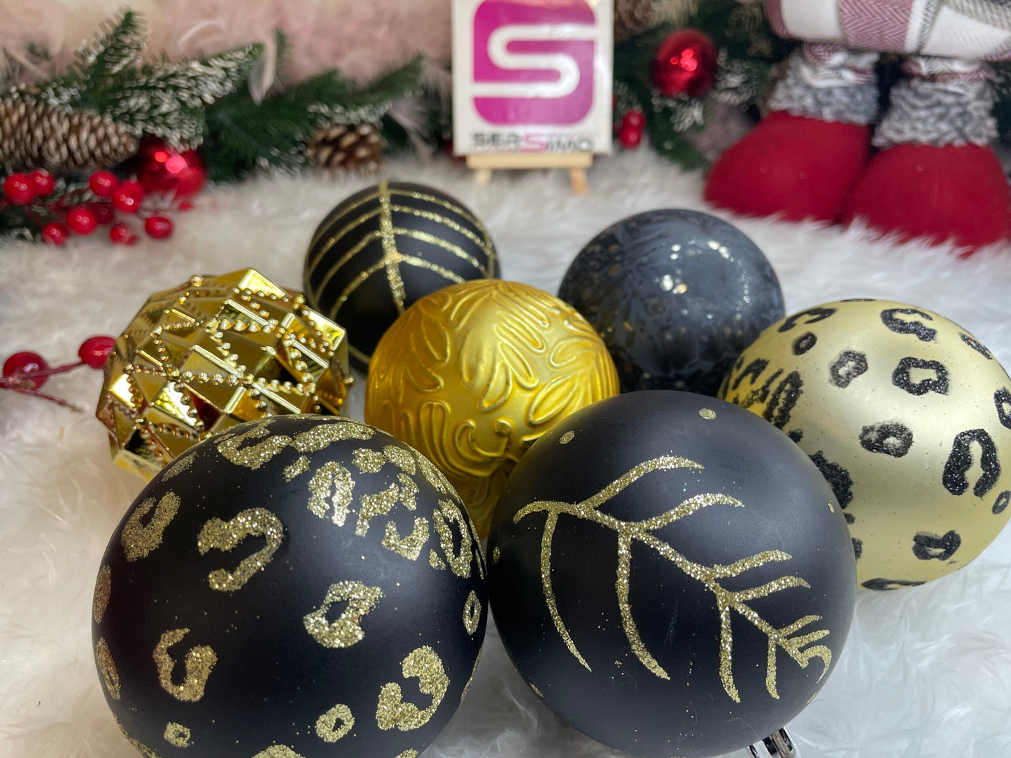 Set globuri de Craciun, 16 bucati, 8cm, 6 modele, negru auriu