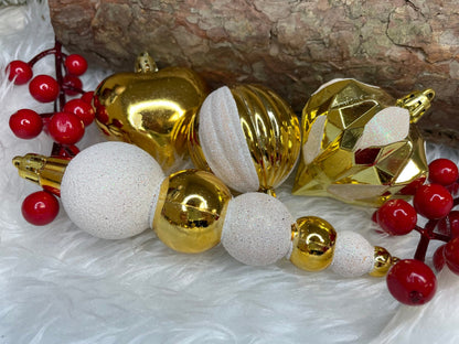 Set globuri si decoratiuni de Craciun, 155 piese, diverse dimensiuni, auriu