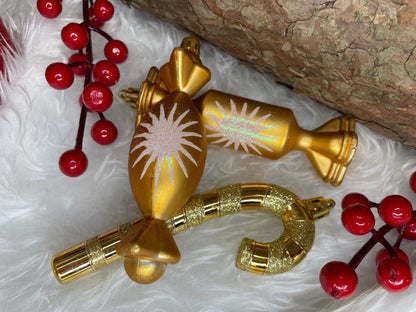 Set globuri si decoratiuni de Craciun, 155 piese, diverse dimensiuni, auriu