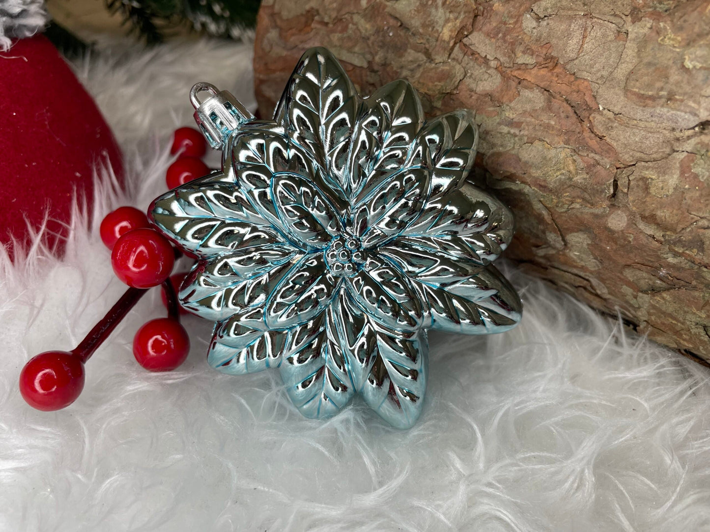 Set globuri si decoratiuni de Craciun, 72 piese, diverse dimensiuni, albastru