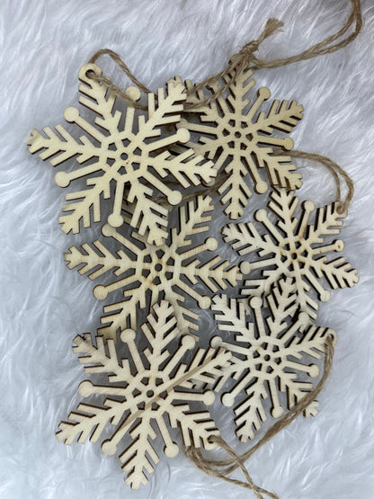 Decoratiune brad fulg de zapada din lemn, set 6 bucati, maro