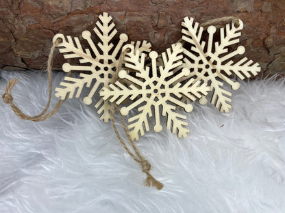 Decoratiune brad fulg de zapada din lemn, set 6 bucati, maro