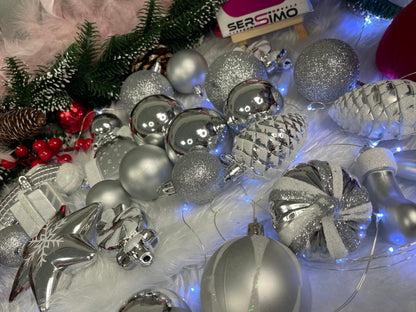 Set globuri si decoratiuni de Craciun, 77 piese, diverse dimensiuni, argintiu