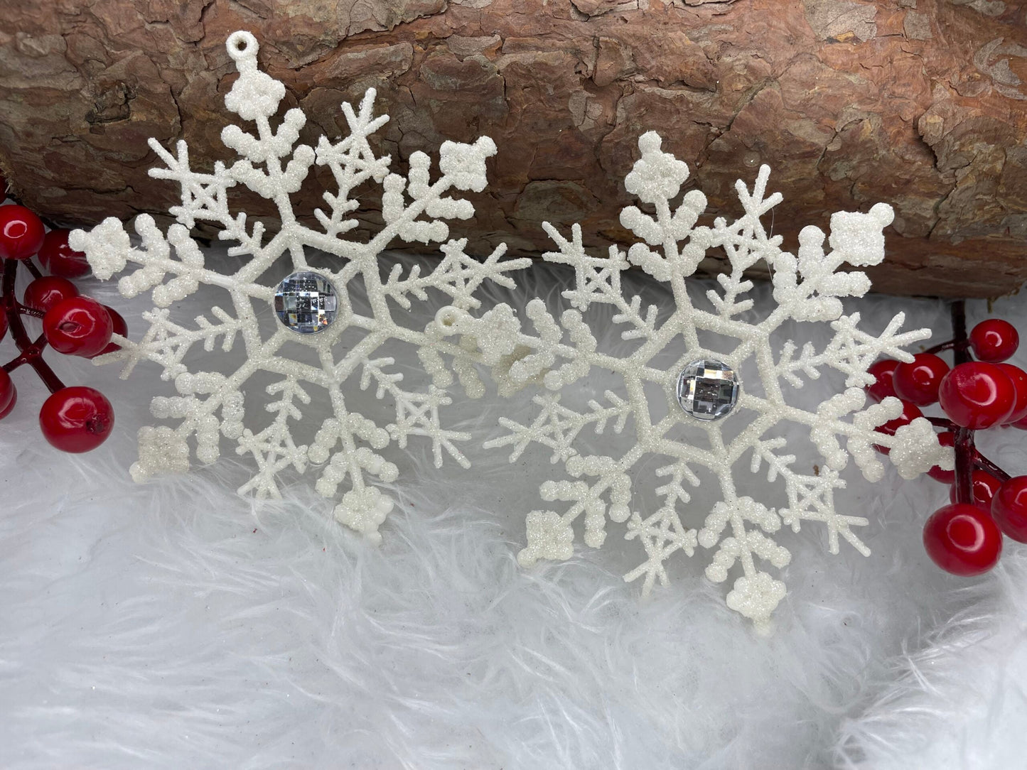 Decoratiune brad fulg de zapada cu cristal, set 2 bucati, 12cm, alb