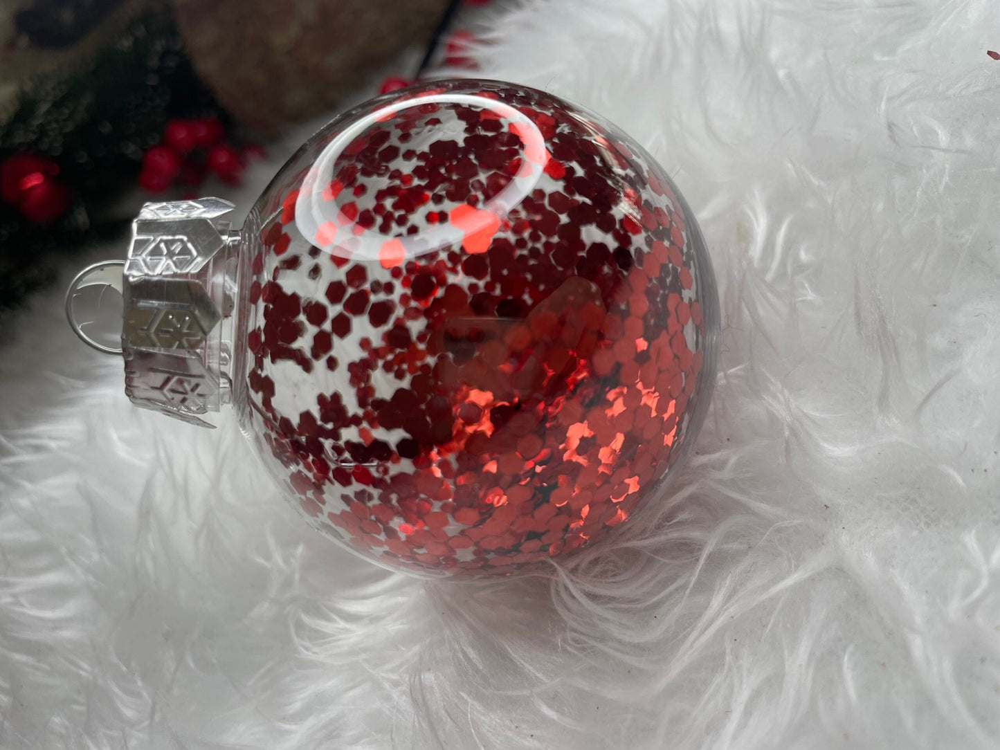 Set globuri de Craciun Inedit, 30 bucati, 7cm, transparente si rosu