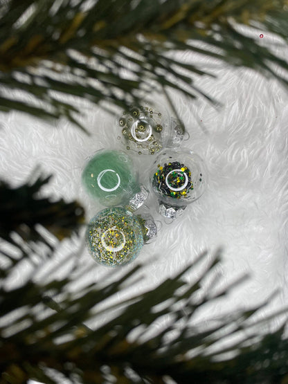 Set globuri de Craciun Inedit, 24 bucati, 5cm, transparente si verde