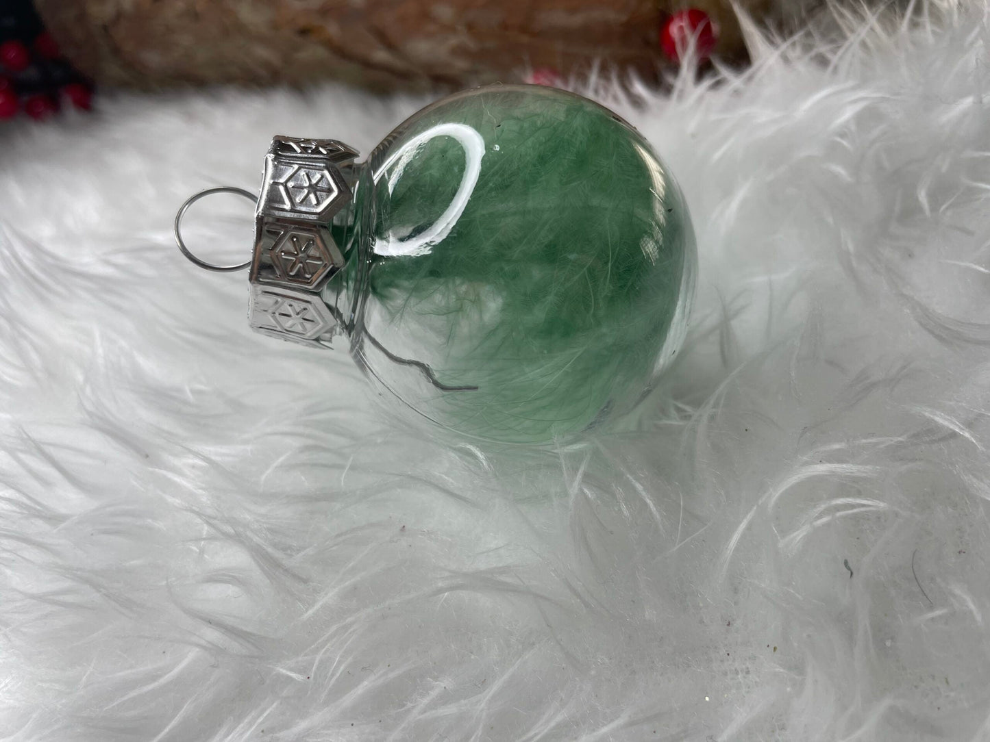 Set globuri de Craciun Inedit, 24 bucati, 5cm, transparente si verde