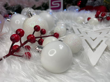 Set globuri si decoratiuni de Craciun, 100 piese, diverse dimensiuni cu stea, alb