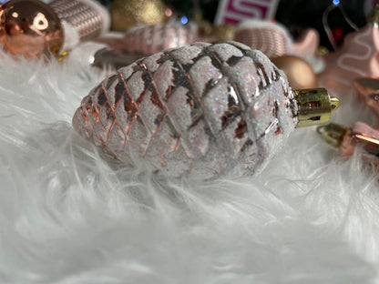 Set globuri si decoratiuni de Craciun, 77 piese, diverse dimensiuni, roz auriu