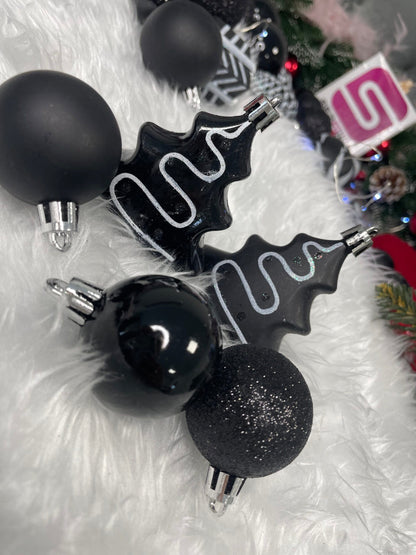 Set globuri si decoratiuni de Craciun, 77 piese, diverse dimensiuni, negru