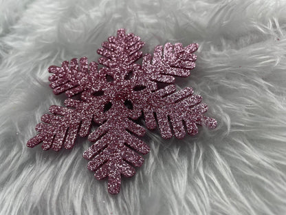 Set globuri si decoratiuni de Craciun, 155 piese, diverse dimensiuni, roz