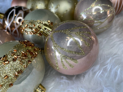 Set globuri de Craciun cu modele de sarbatori, 30 bucati, 6cm, roz si auriu