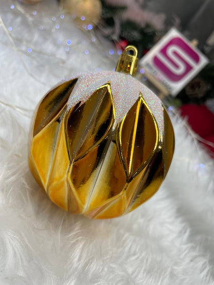 Set globuri de Craciun, 16 bucati, 8cm, 6 modele, auriu