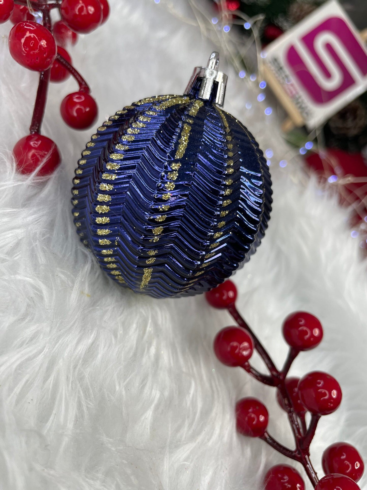 Set globuri de Craciun cu modele de sarbatori, 30 bucati, 6cm, multicolor