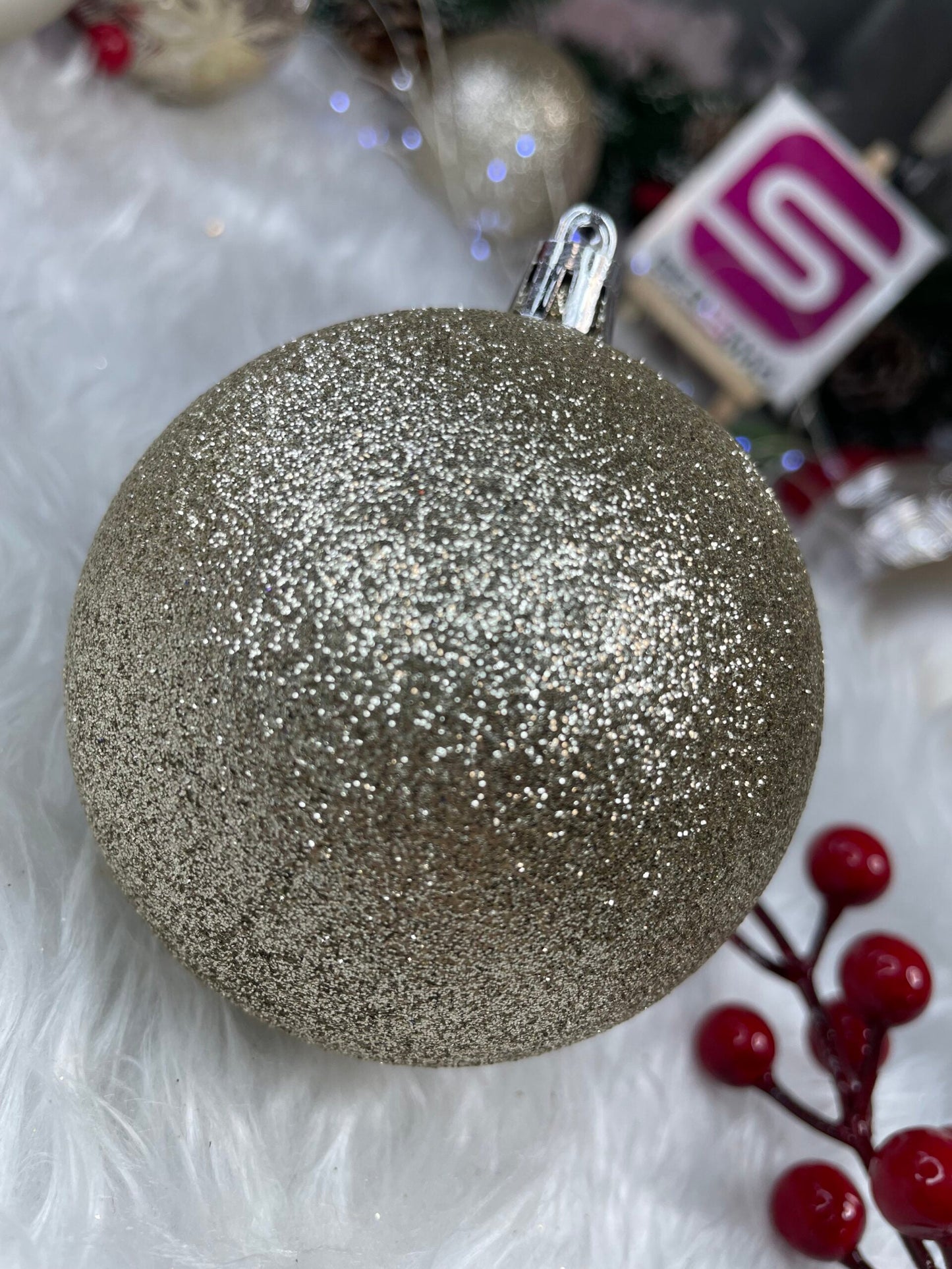 Set globuri de Craciun, 30 bucati, 6 modele, 8cm, auriu