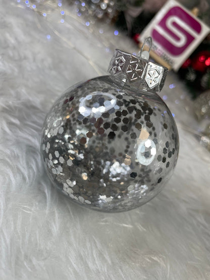 Set globuri de Craciun Inedit, 30 bucati, 7cm, transparente si argintiu