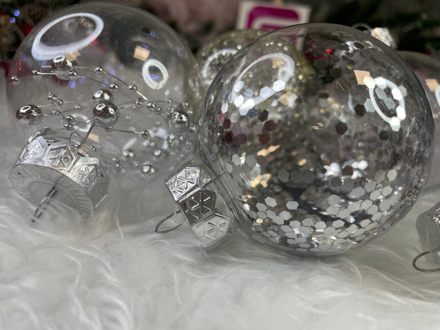 Set globuri de Craciun Inedit, 30 bucati, 7cm, transparente si argintiu
