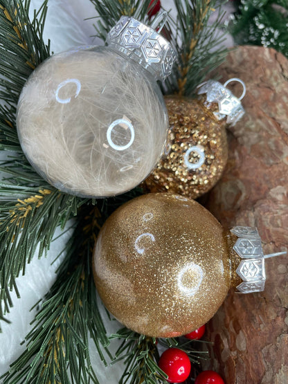 Set globuri de Craciun Inedit, 30 bucati, 6cm, transparente si auriu
