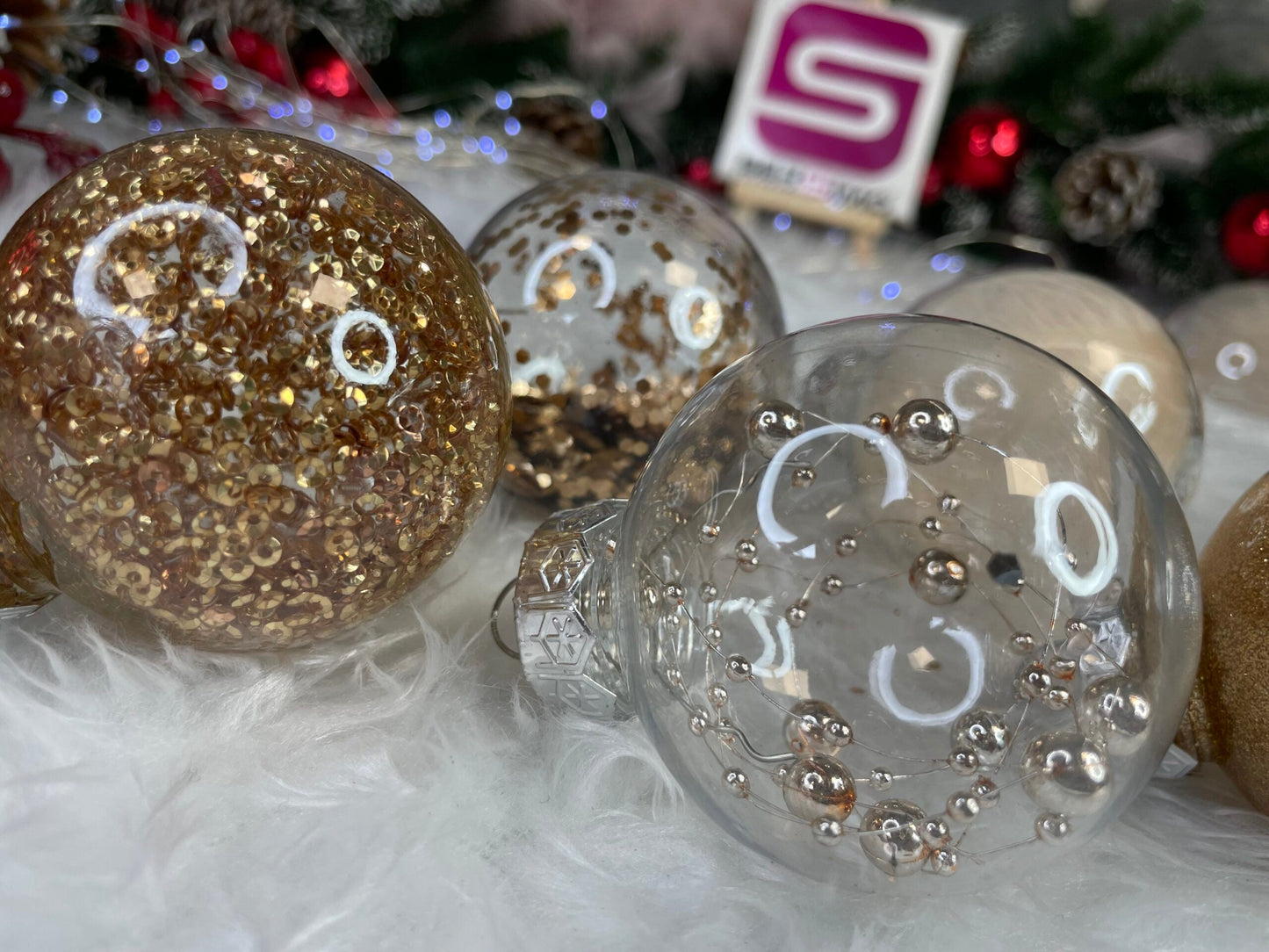 Set globuri de Craciun Inedit, 30 bucati, 6cm, transparente si auriu