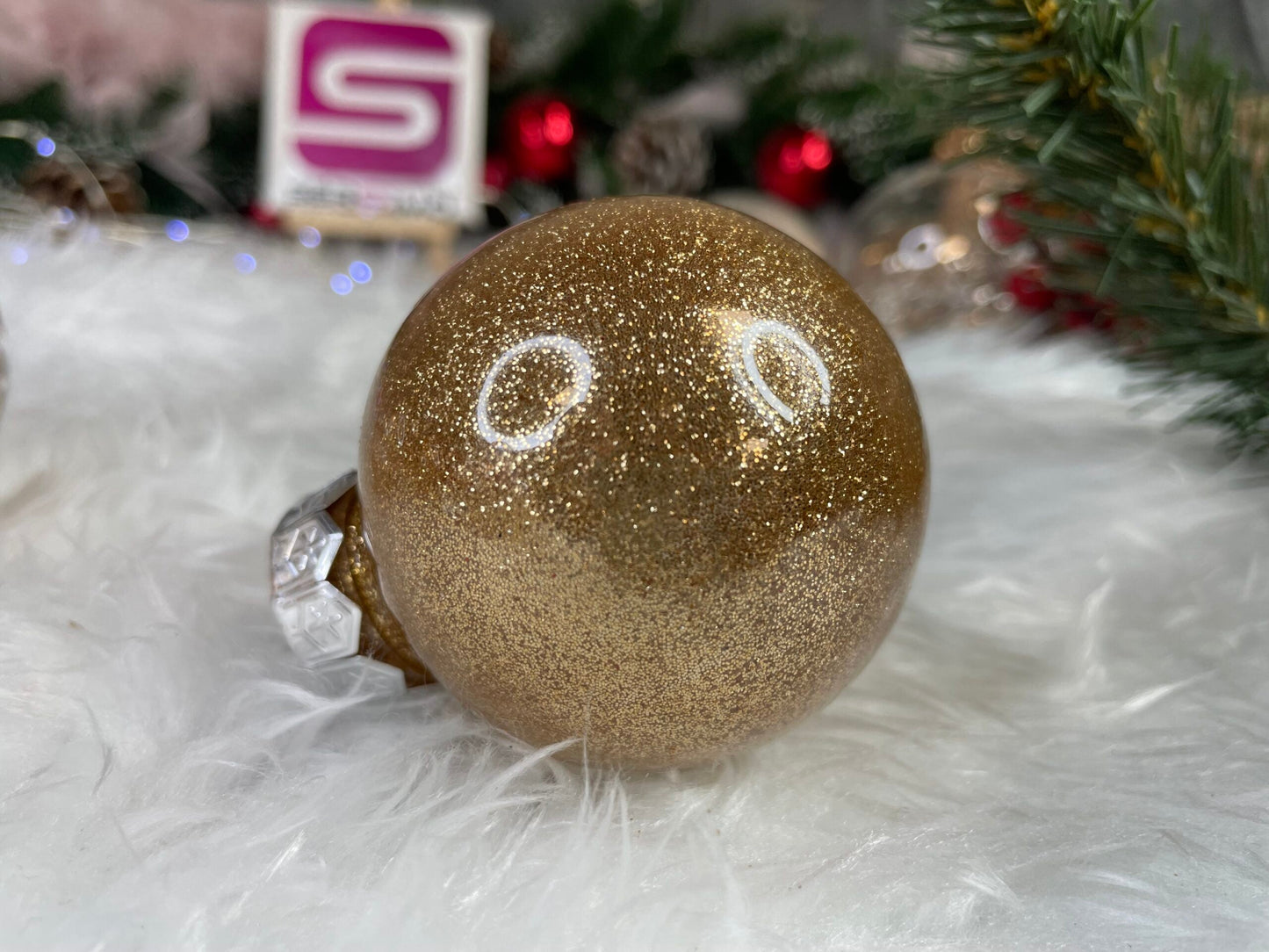 Set globuri de Craciun Inedit, 30 bucati, 6cm, transparente si auriu