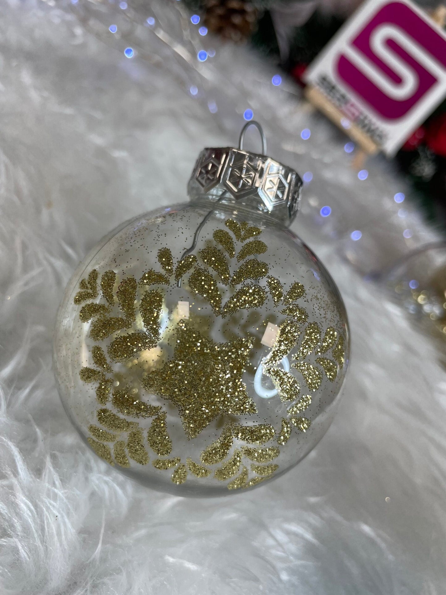 Set globuri de Craciun Inedit, 30 bucati, 7cm, transparente si auriu