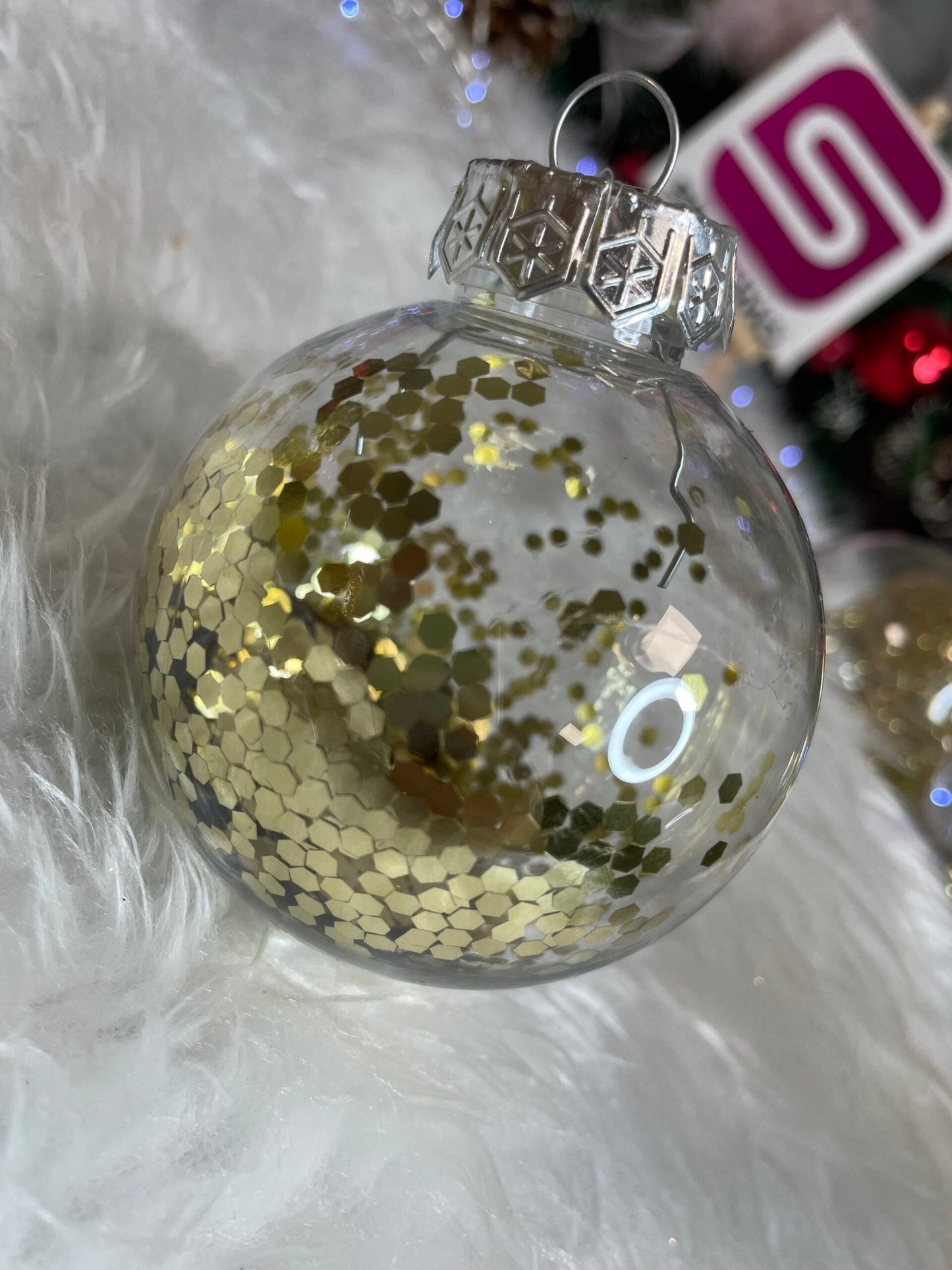 Set globuri de Craciun Inedit, 30 bucati, 7cm, transparente si auriu