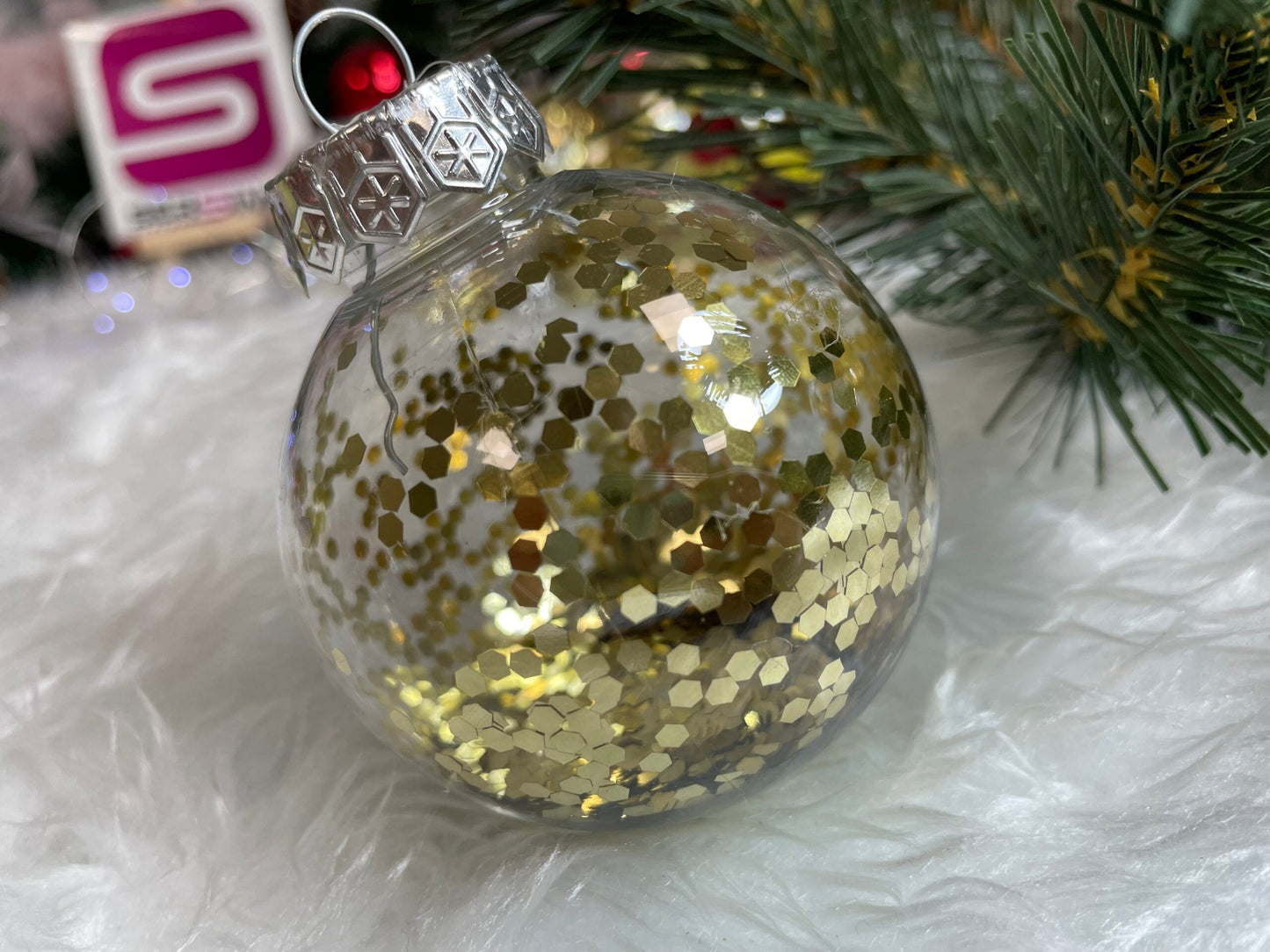 Set globuri de Craciun Inedit, 30 bucati, 7cm, transparente si auriu