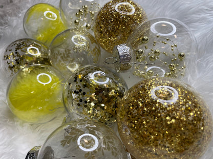 Set globuri de Craciun Inedit, 30 bucati, 7cm, transparente si auriu