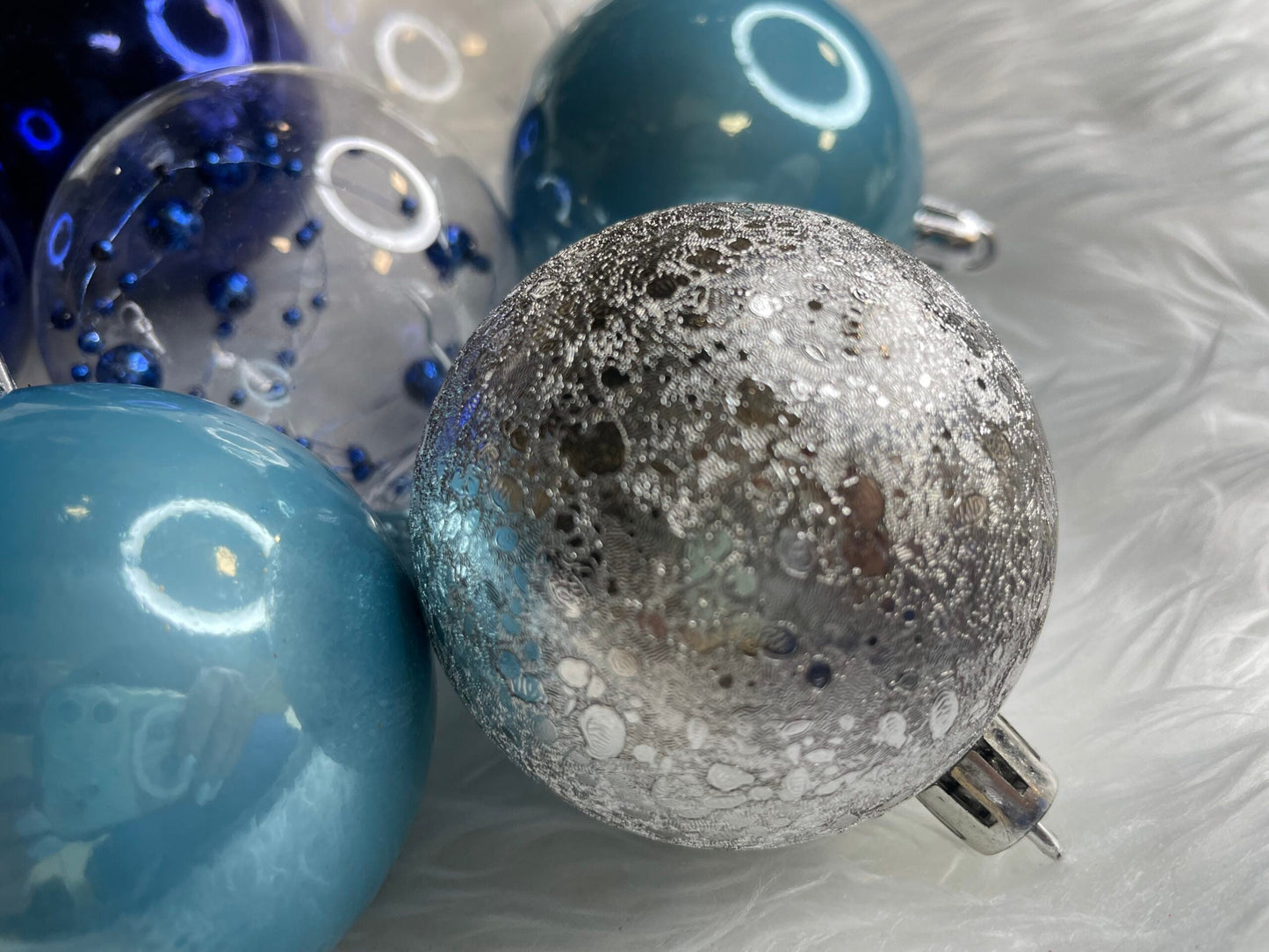 Set globuri de Craciun Inedit, 30 bucati, 6cm, transparente si albastru