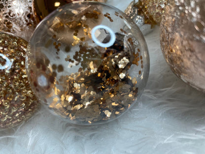 Set globuri de Craciun Inedit, 30 bucati, 6cm, transparente si aramiu
