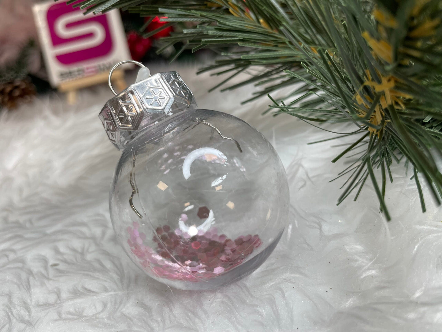 Set globuri de Craciun Inedit, 24 bucati, 5cm, transparente si roz pal