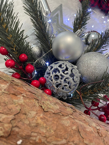 Set globuri si decoratiuni de Craciun, 100 piese, diverse dimensiuni cu stea, argintiu