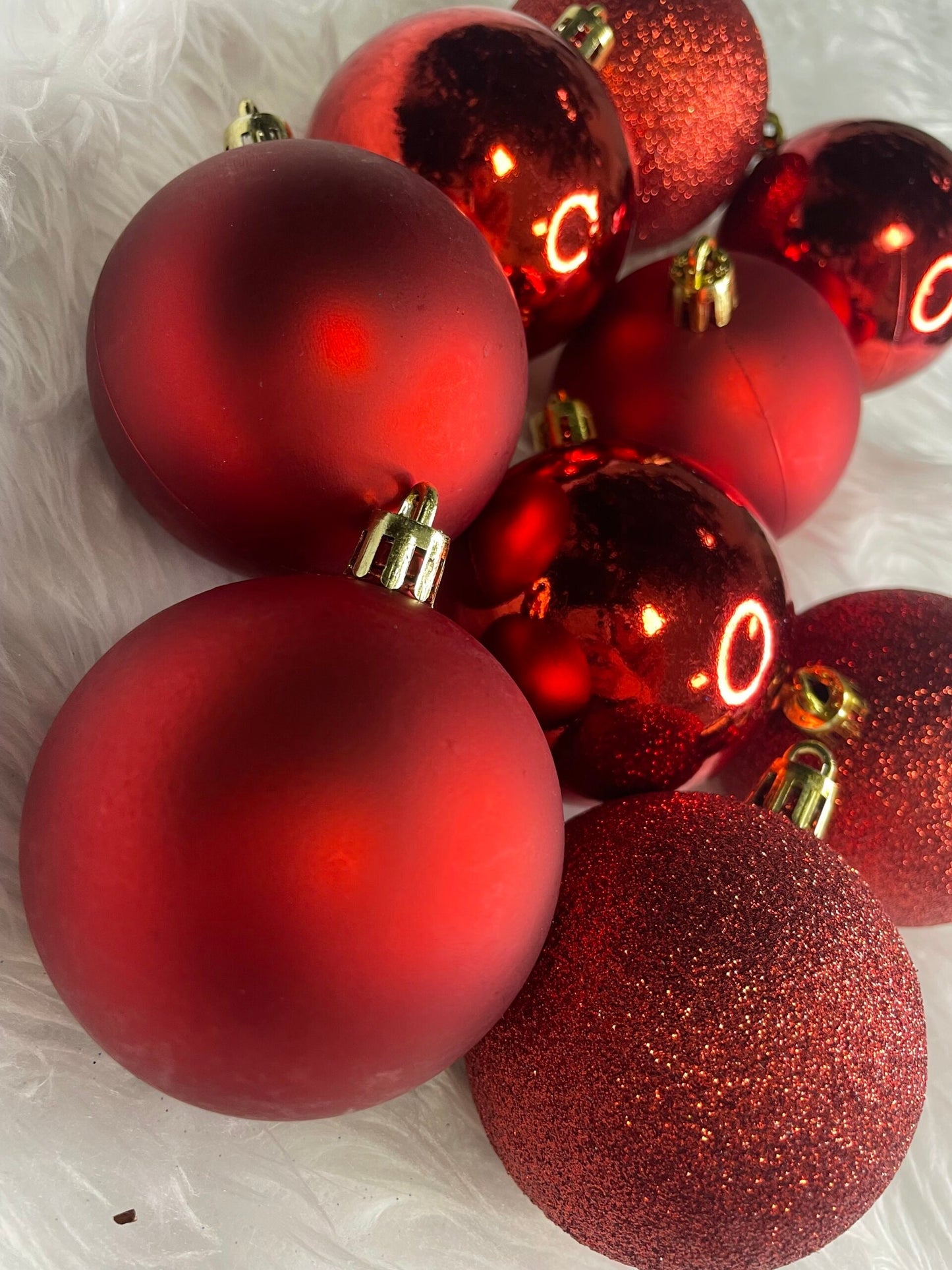 Set globuri de Craciun, 30 bucati, 3 modele, 6cm, rosu