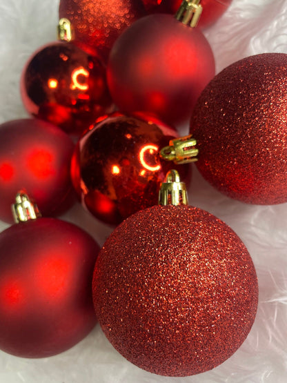 Set globuri de Craciun, 30 bucati, 3 modele, 6cm, rosu
