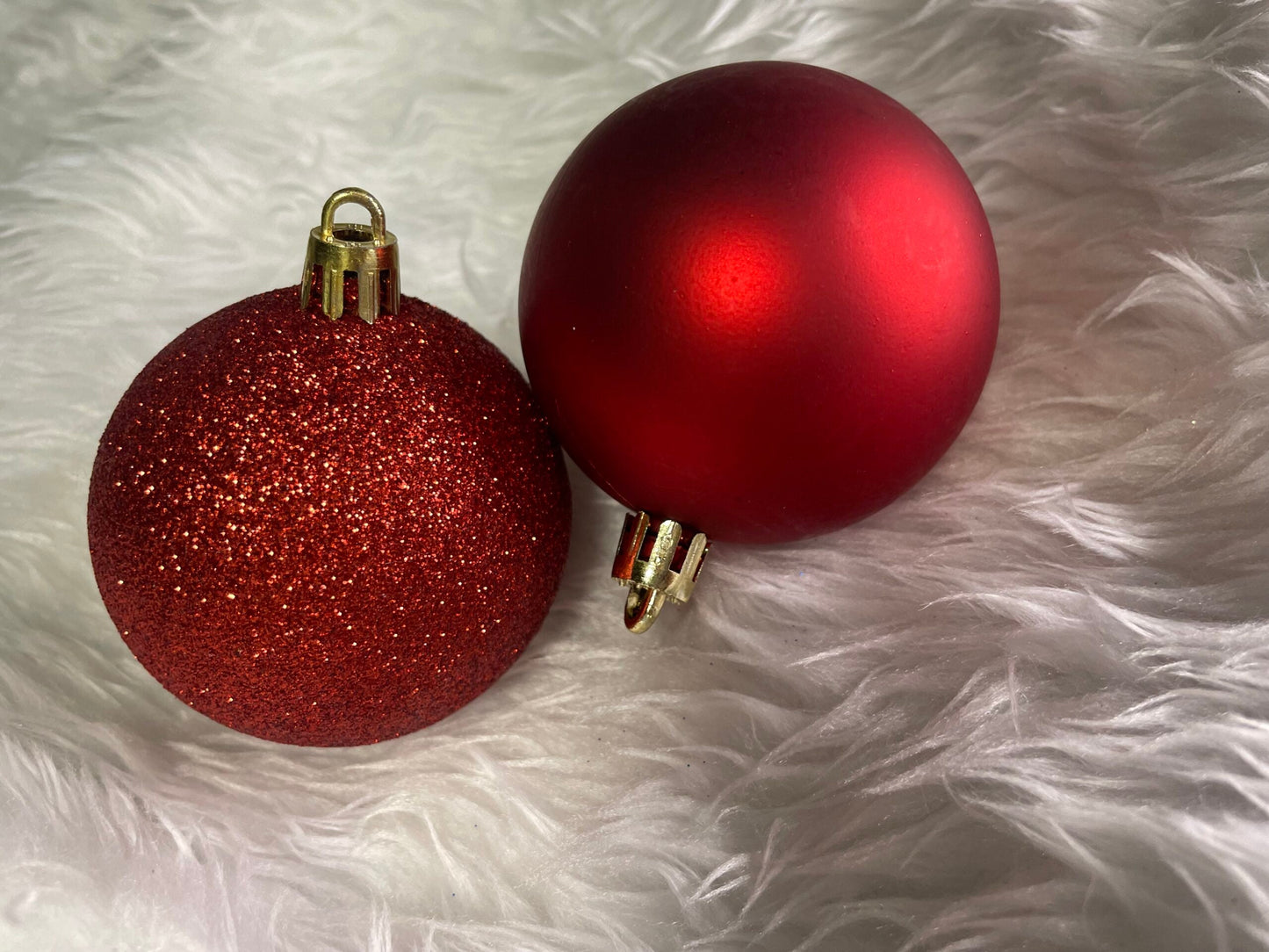 Set globuri de Craciun, 30 bucati, 3 modele, 6cm, rosu